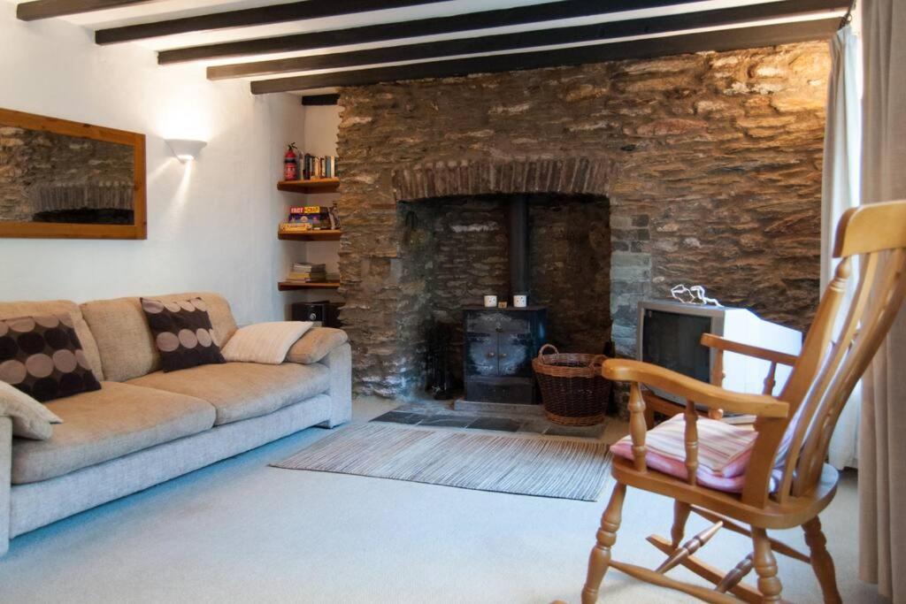 Cosy Private Cottage Near Beach Ilfracombe Exterior photo